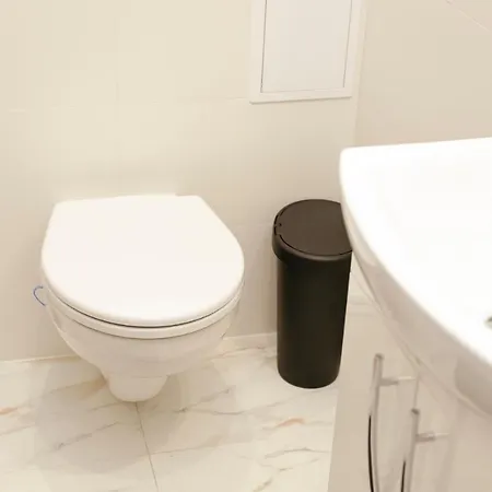 Jana Pawla Ii 36 - Bezplatny Podziemny Garaz - Free Parking - W Pelni Wyposazone - Better Warschau