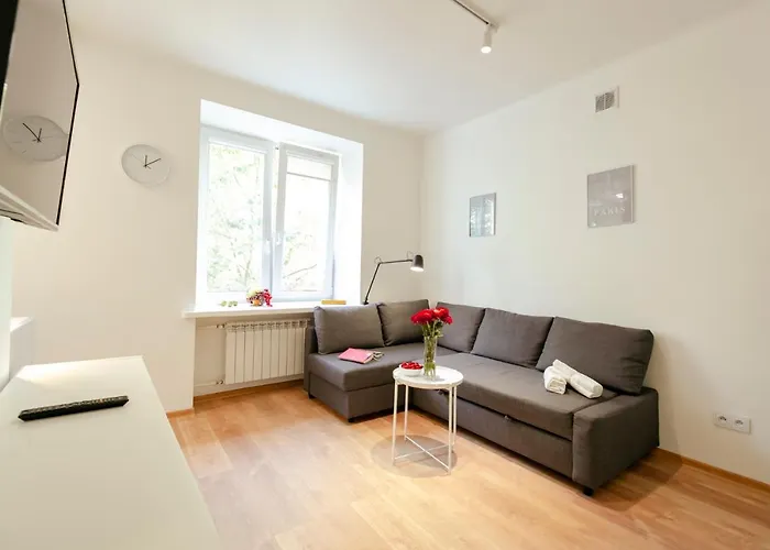 Jana Pawla Ii 36: Fully Equipped With Free Underground Parking Warsaw